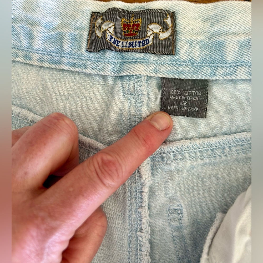 Vintage The Limited High-rise stonewashed  denim shorts size 12 - Picture 3 of 5